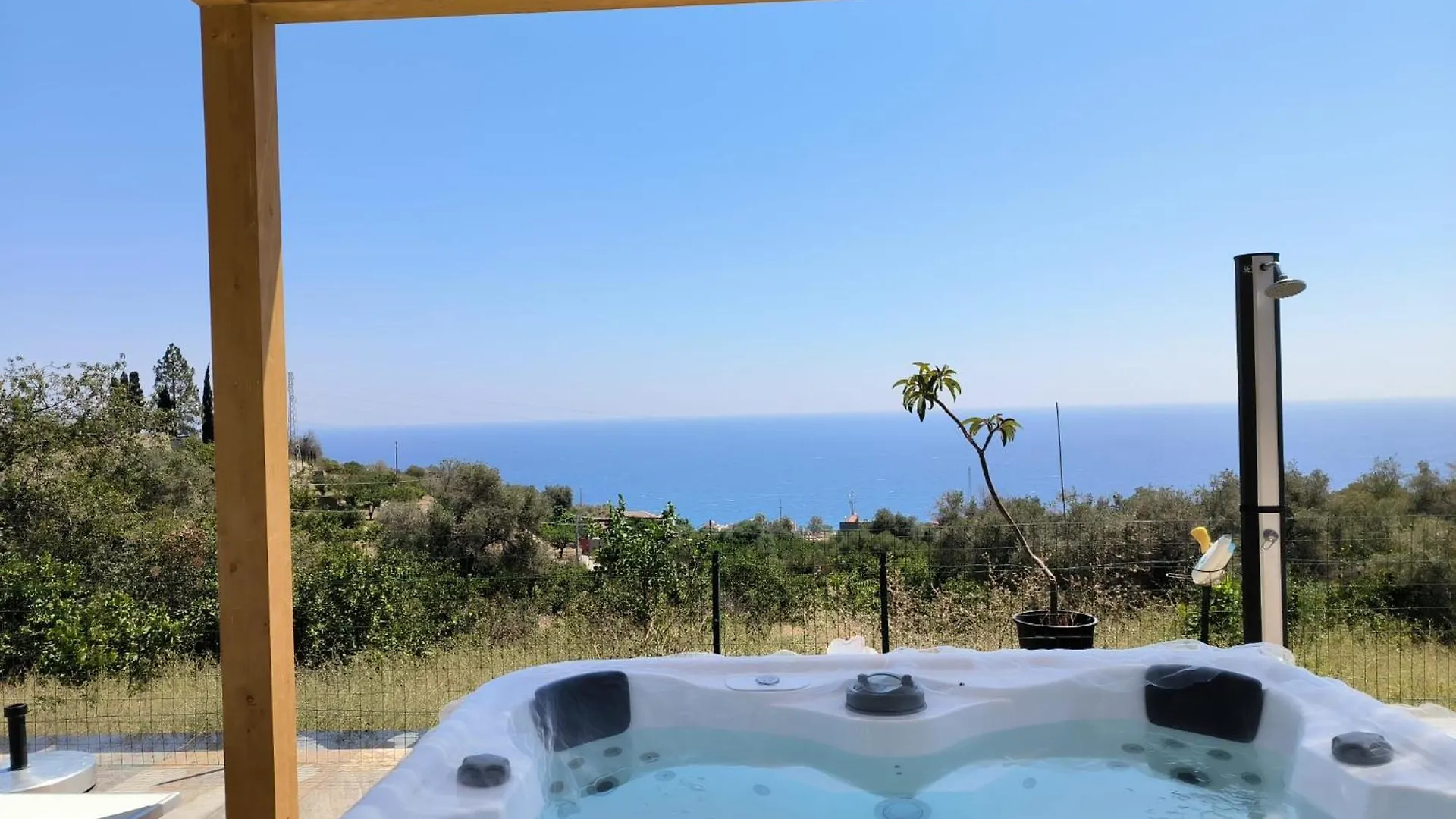 Casal Trinacria Aparthotel Santa Teresa Di Riva Italy
