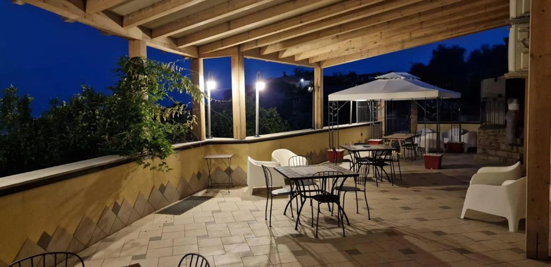 Casal Trinacria Aparthotel Santa Teresa Di Riva
