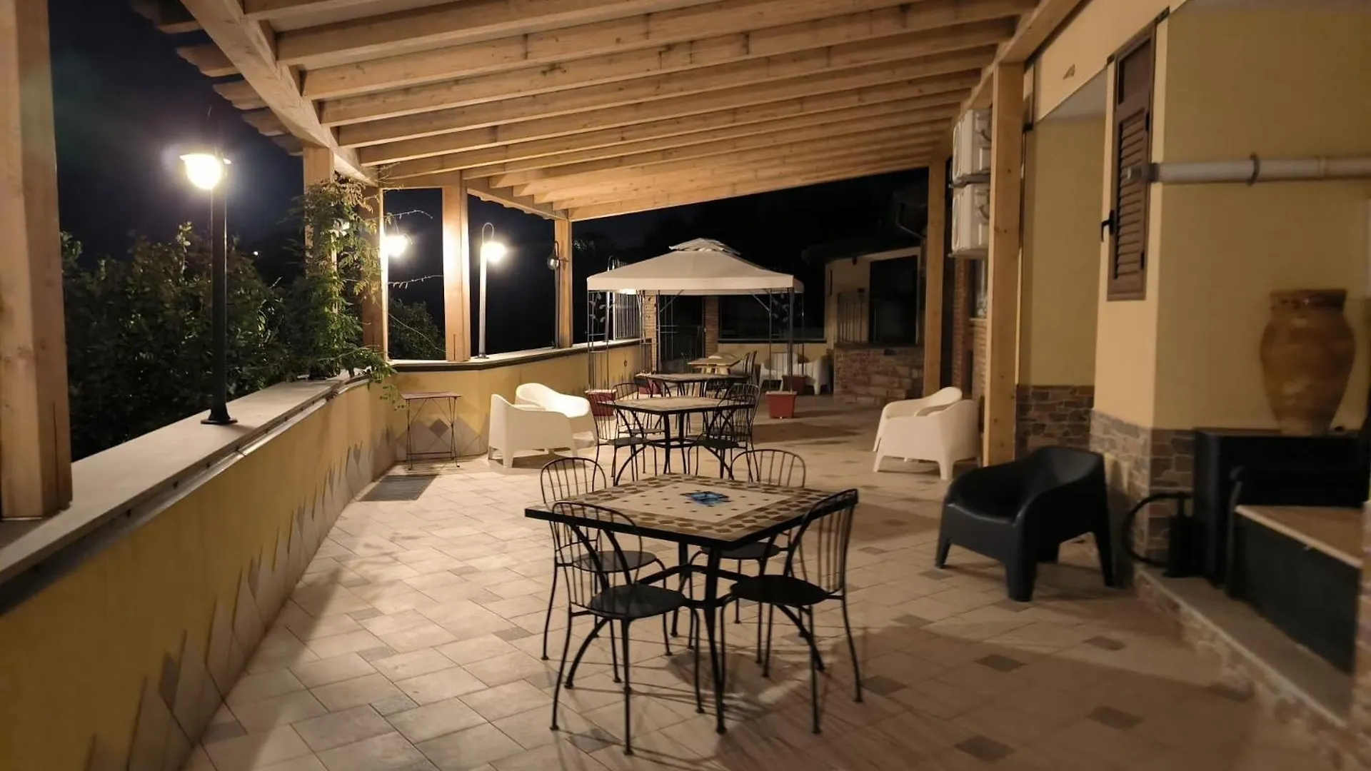 Casal Trinacria Aparthotel Santa Teresa Di Riva