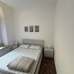 L'affaire Du Collier Affittacamere Bergamo