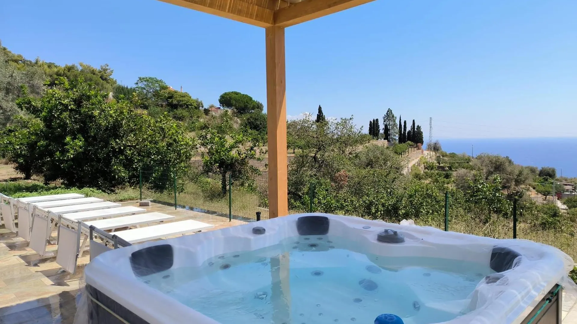 Aparthotel Casal Trinacria Santa Teresa Di Riva